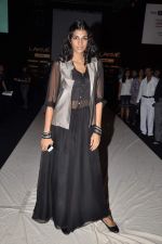 Anushka Manchanda at Lakme Fashion Week Day 2 on 4th Aug 2012_1 (44).JPG
