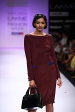 Model walk the ramp for Komal Sood, Pernia Qureshi show at Lakme Fashion Week Day 2 on 4th Aug 2012 (132).JPG