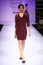 Model walk the ramp for Komal Sood, Pernia Qureshi show at Lakme Fashion Week Day 2 on 4th Aug 2012 (133).JPG