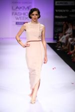 Model walk the ramp for Komal Sood, Pernia Qureshi show at Lakme Fashion Week Day 2 on 4th Aug 2012 (137).JPG