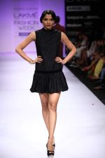 Model walk the ramp for Komal Sood, Pernia Qureshi show at Lakme Fashion Week Day 2 on 4th Aug 2012 (151).JPG