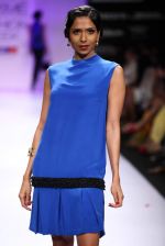 Model walk the ramp for Komal Sood, Pernia Qureshi show at Lakme Fashion Week Day 2 on 4th Aug 2012 (155).JPG