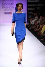 Model walk the ramp for Komal Sood, Pernia Qureshi show at Lakme Fashion Week Day 2 on 4th Aug 2012 (161).JPG