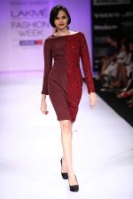 Model walk the ramp for Komal Sood, Pernia Qureshi show at Lakme Fashion Week Day 2 on 4th Aug 2012 (169).JPG