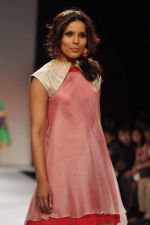 Model walk the ramp for Mayank and Shraddha Nigam show at Lakme Fashion Week Day 3 on 5th Aug 2012 (31).JPG