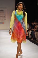 Model walk the ramp for Mayank and Shraddha Nigam show at Lakme Fashion Week Day 3 on 5th Aug 2012 (8).JPG