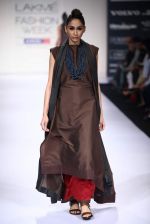 Model walk the ramp for Shift,Payal Khandwala,Roma Narsinghani show at Lakme Fashion Week Day 2 on 4th Aug 2012 (141).JPG