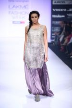 Model walk the ramp for Shift,Payal Khandwala,Roma Narsinghani show at Lakme Fashion Week Day 2 on 4th Aug 2012 (169).JPG