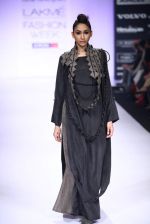 Model walk the ramp for Shift,Payal Khandwala,Roma Narsinghani show at Lakme Fashion Week Day 2 on 4th Aug 2012 (173).JPG