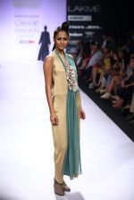 Model walk the ramp for Shift,Payal Khandwala,Roma Narsinghani show at Lakme Fashion Week Day 2 on 4th Aug 2012 (175).JPG