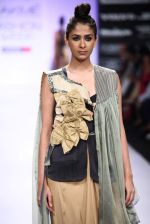 Model walk the ramp for Shift,Payal Khandwala,Roma Narsinghani show at Lakme Fashion Week Day 2 on 4th Aug 2012 (182).JPG