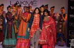 Shaina NC walk the ramp for Shruti Sancheti show at Lakme Fashion Week Day 3 on 5th Aug 2012 (2).JPG