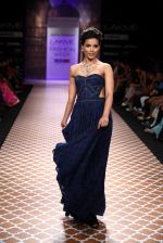 Model walk the ramp for Anita Dongre show at Lakme Fashion Week Day 3 on 5th Aug 2012 (75).JPG