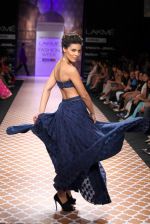 Model walk the ramp for Anita Dongre show at Lakme Fashion Week Day 3 on 5th Aug 2012 (78).JPG