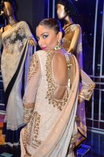 Diandra Soares at Tarun Tahiliani Couture Exposition in Mehboob on 7th Aug 2012 (181).JPG