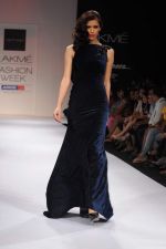 Model walk the ramp for Rajat Tangri show at Lakme Fashion Week 2012 Day 5 in Grand Hyatt on 7th Aug 2012 (55).JPG