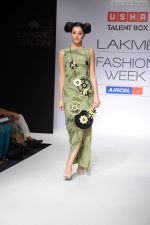 Model walk the ramp for Saurabh Kant Talent Box show at Lakme Fashion Week 2012 Day 5 in Grand Hyatt on 7th Aug 2012 (101).JPG