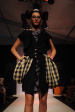 Model walk the ramp for Talent Box Kitch show at Lakme Fashion Week 2012 Day 5 in Grand Hyatt on 7th Aug 2012 (17).JPG