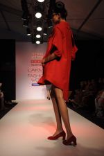 Model walk the ramp for Talent Box Kitch show at Lakme Fashion Week 2012 Day 5 in Grand Hyatt on 7th Aug 2012 (24).JPG