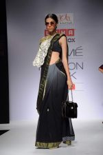 Model walk the ramp for talent box patola show at LFW 2012 Day 4 in Grand Hyatt on 6th Aug 2012 (29681172).JPG