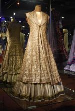 at Tarun Tahiliani Couture Exposition in Mehboob on 7th Aug 2012 (37).JPG