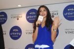 Anushka Sharma at Nivea press meet in Mumbai on 8th Aug 2012 (35).jpg