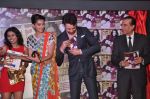 Imran Khan,Sonam Kapoor grace the launch of Star Week magazine_s anniversary cover in Mumbai on 8th Aug 2012 (53).JPG