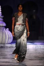 Model walk the ramp fo JJ Valaya Show at PCJ Delhi Couture Week day 1 on 8th Aug 2012  (19).JPG