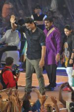 Akshay Kumar at Dahi Handi events in Mumbai on 10th Aug 2012 (107).JPG