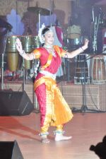 Esha Deol at Dahi Handi events in Mumbai on 10th Aug 2012 (63).JPG