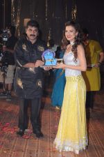 Gauhar Khan at Dahi Handi events in Mumbai on 10th Aug 2012  (180).JPG