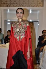 Model walk the ramp for Anamika Khanna show at PCJ Delhi Couture Week on 9th Aug 2012 (254).JPG