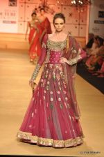 Model walk the ramp for Ashima Leena show at PCJ Delhi Couture Week on 9th Aug 2012 (138).JPG