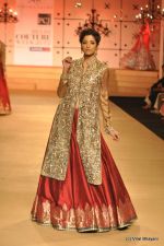 Model walk the ramp for Ashima Leena show at PCJ Delhi Couture Week on 9th Aug 2012 (147).JPG