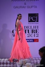 Model walk the ramp for Gaurav Gupta show at PCJ Delhi Couture Week on 9th Aug 2012 (148).JPG