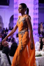 Model walk the ramp for Gaurav Gupta show at PCJ Delhi Couture Week on 9th Aug 2012 (156).JPG