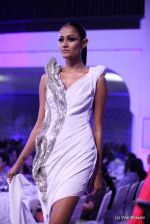 Model walk the ramp for Gaurav Gupta show at PCJ Delhi Couture Week on 9th Aug 2012 (182).JPG