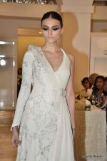 Model walk the ramp for Gaurav Gupta show at PCJ Delhi Couture Week on 9th Aug 2012 (22).JPG
