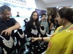 Kiron Kher at Glamour 2012 unveiling Dwarkadas Chandumal Jewellers new range (5).JPG