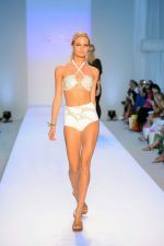 Model walks the ramp for Mercedez Benz swim fashion week on 15th Aug 2012 (129).JPG
