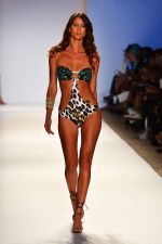 Model walks the ramp for Mercedez Benz swim fashion week on 15th Aug 2012 (185).JPG