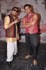 Vivek Oberoi, Mika Singh on the sets of Kismat Love Paisa Dili in Filmcity,Mumbai on 17th Aug 2012 (46).JPG
