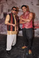Vivek Oberoi, Mika Singh on the sets of Kismat Love Paisa Dili in Filmcity,Mumbai on 17th Aug 2012 (47).JPG