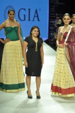 Model walks the ramp for Gia Jewels Show at IIJW Day 2 on 20th Aug 2012 (55).JPG