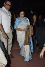 Asha Bhosle at Krishendu sen album launch in Mumbai on 21st Aug 2012 (35).jpg