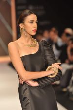 Model walks the ramp for Anand Shah Show at IIJW Day 3 on 21st Aug 2012 (2).JPG