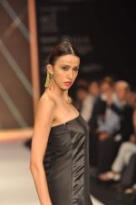Model walks the ramp for Anand Shah Show at IIJW Day 3 on 21st Aug 2012 (5).JPG