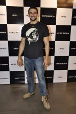 Arunoday Singh at Vero Moda in Khar,Mumbai on 22nd Aug 2012 (110).JPG