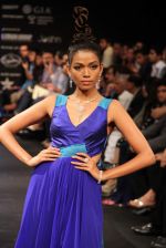 Model walks the ramp for KGK Entice Pvt.Ltd Show at IIJW Day 4 on 22nd Aug 2012 (138).JPG
