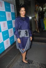 Sameera Reddy at the launch of new collection in 212 on 22nd Aug 2012 (138).JPG
